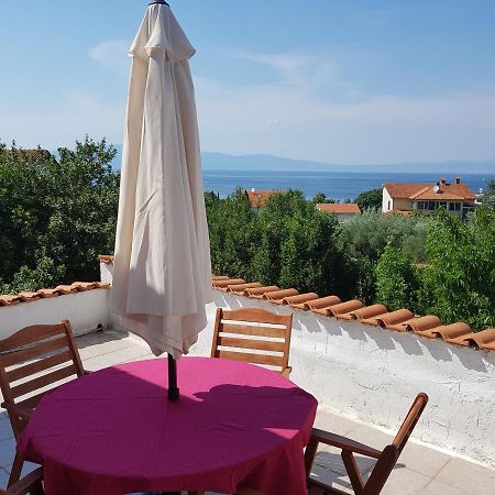 Apartman Meg Apartment Малинска Екстериор снимка